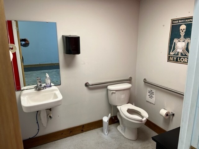 More Photos Of 4656 Collins Rd, Jacksonville Warehouse For Lease