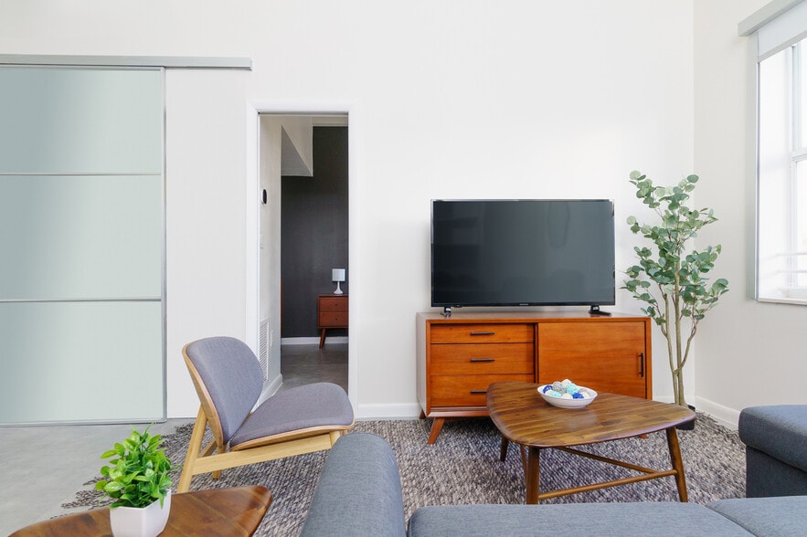 More Photos Of 860 Collins Ave, Miami Beach Hotel For Sale