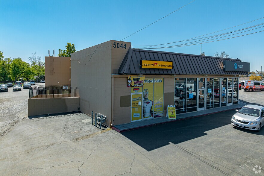 Primary Photo Of 5044 Madison Ave, Sacramento General Retail For Lease
