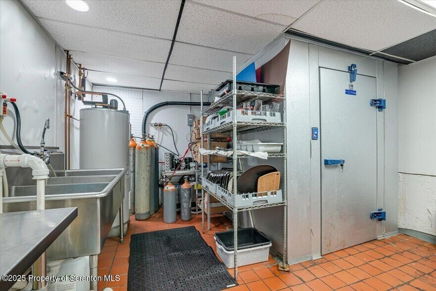 More Photos Of 1302 Adams Ave, Scranton Restaurant For Sale