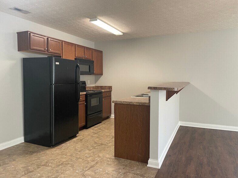 More Photos Of 415 Upper Stone Ave, Bowling Green Apartments For Sale