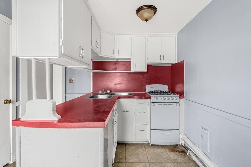 More Photos Of 4201 Burnham Ave, Toledo Apartments For Sale