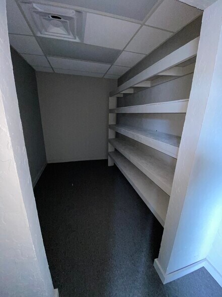 More Photos Of 1220 NW 31st St, Lawton Loft Creative Space For Lease