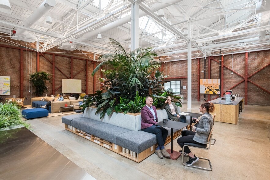 More Photos Of 1019 E 4th Pl, Los Angeles Loft Creative Space For Lease