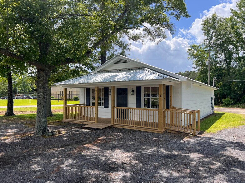 More Photos Of 1609 Hemingway Hwy, Hemingway Storefront Retail Residential For Sale