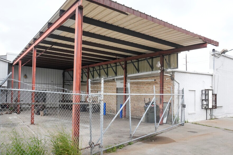 More Photos Of 4243 S Port Ave, Corpus Christi Freestanding For Lease