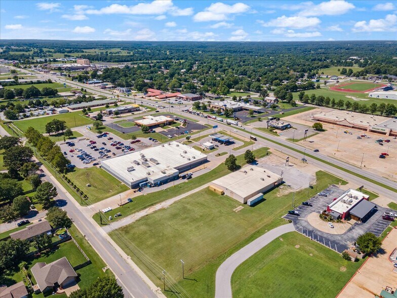 More Photos Of 1490 Highway 412 W, Siloam Springs Bowling Alley For Sale