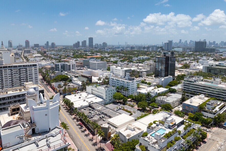 More Photos Of 235 Lincoln Rd, Miami Beach Unknown For Lease