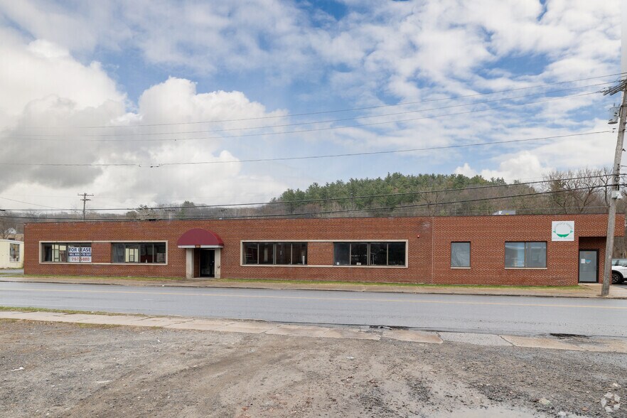 More Photos Of 199 S Main St, Gloversville Office For Lease