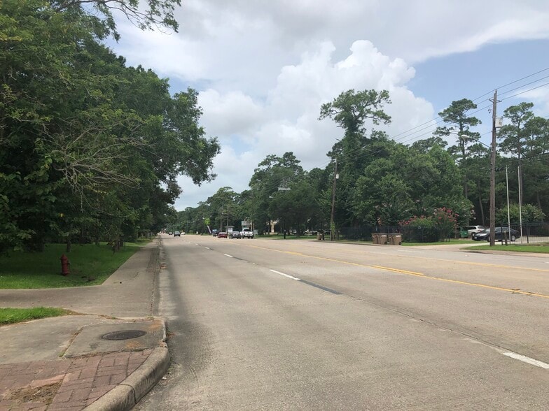 More Photos Of 3707 Fatta Dr, Dickinson Medical For Lease