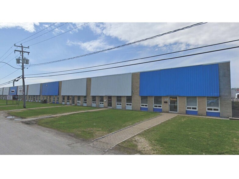 More Photos Of 644-824 Boul Du Curé-Boivin, Boisbriand Warehouse For Lease