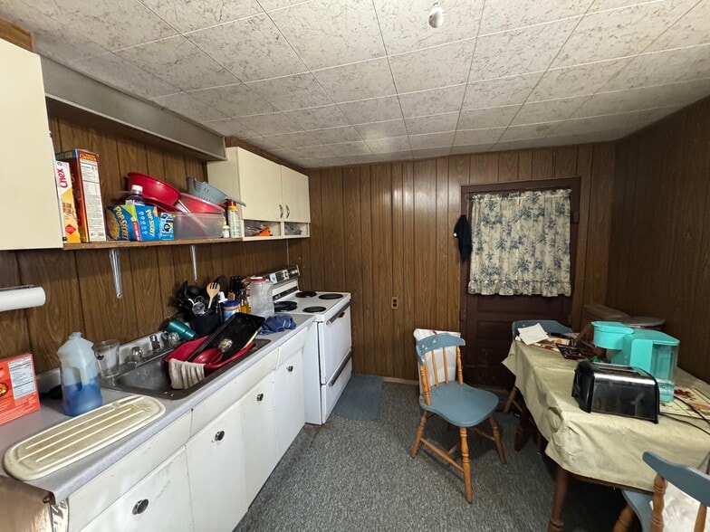 More Photos Of 346 Route 711, Jones Mills Convenience Store For Sale