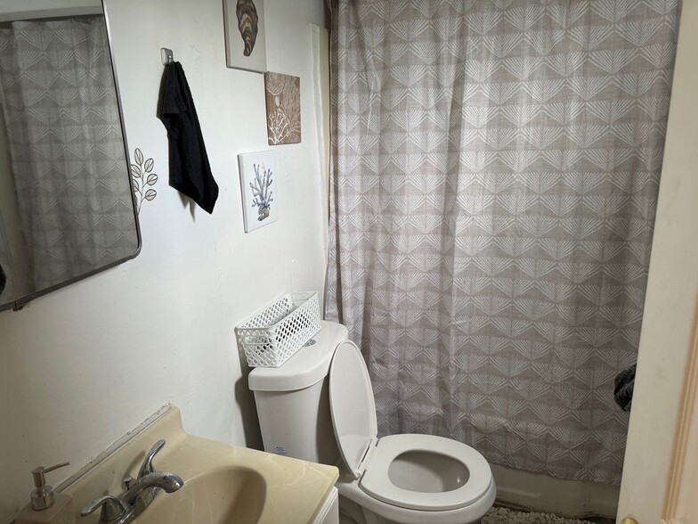 More Photos Of , Pittsburgh Multifamily For Sale