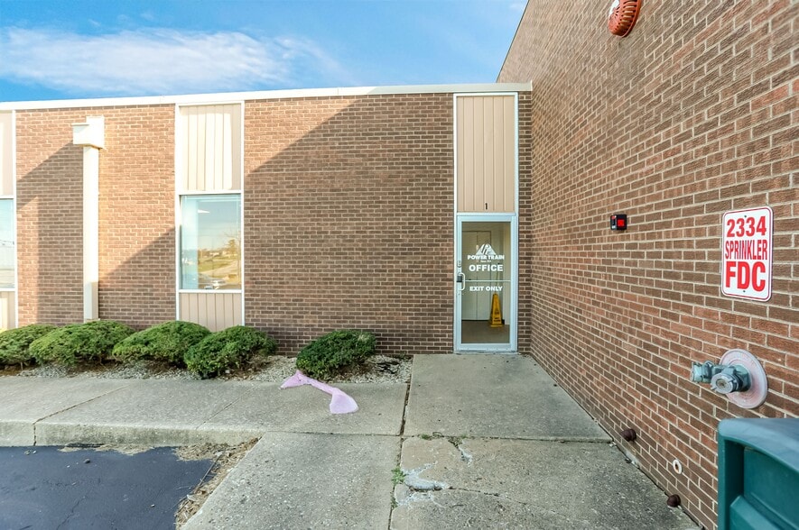 More Photos Of 2334 Production Dr, Indianapolis Warehouse For Lease