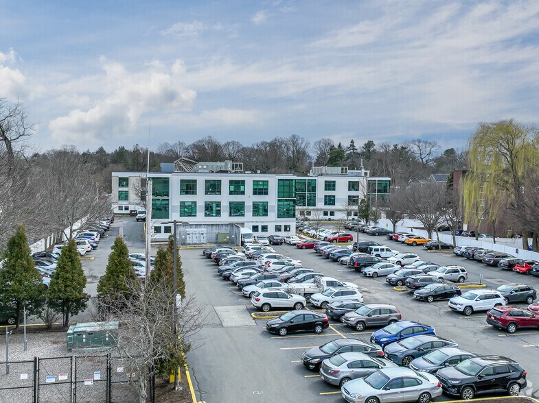 More Photos Of 625 Mount Auburn St, Cambridge Office For Lease