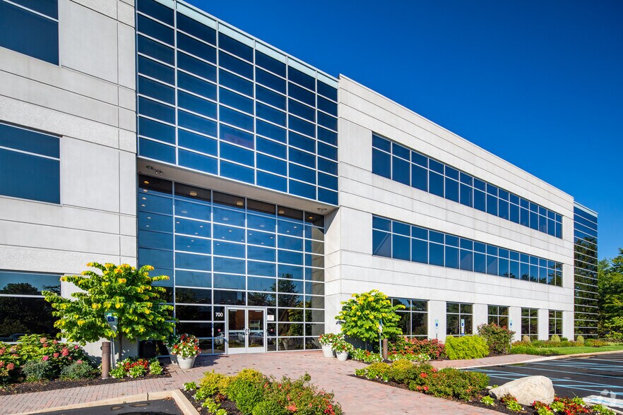 More Photos Of 700 Alexander Park, Princeton Office For Lease