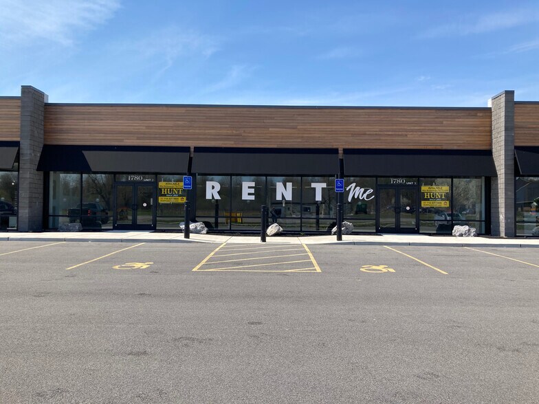 More Photos Of 1780 Grand Island Blvd, Grand Island Storefront Retail Office For Lease