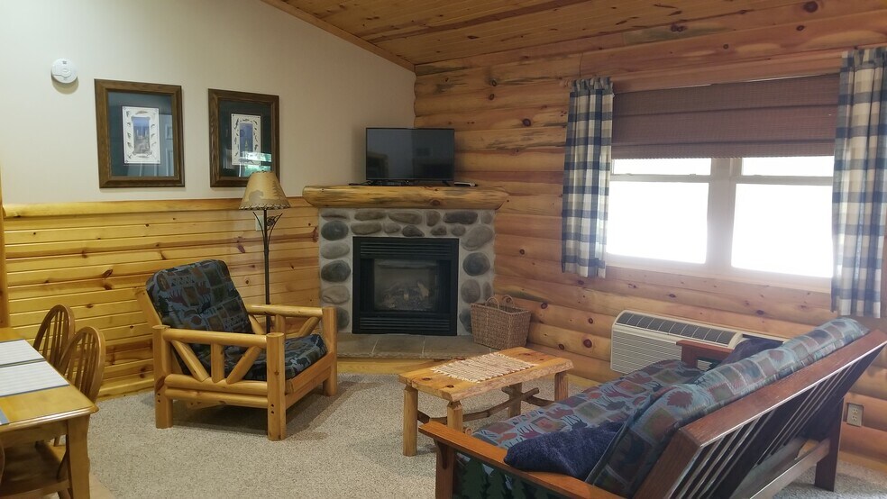 N6187 County Road G, Mauston, WI 53948 Hotel For Sale