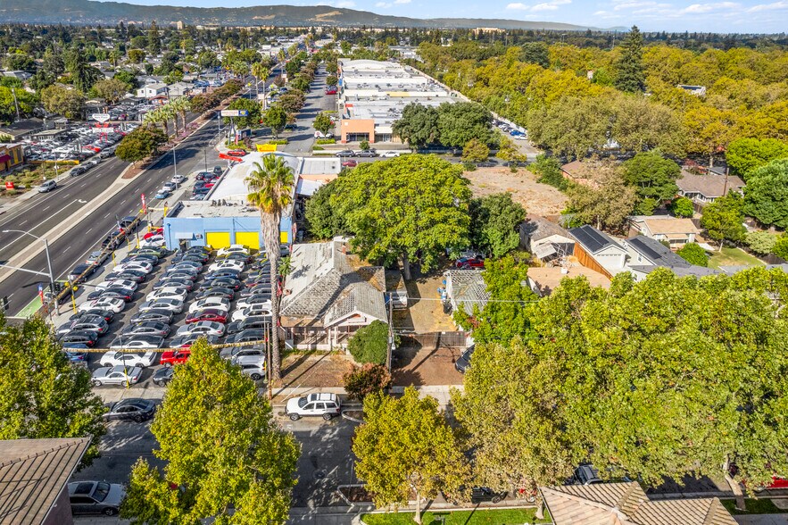 More Photos Of 1555 W San Carlos St, San Jose Auto Dealership For Sale