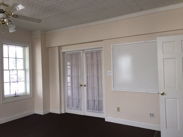 More Photos Of 56 Main St, Southampton Office For Lease