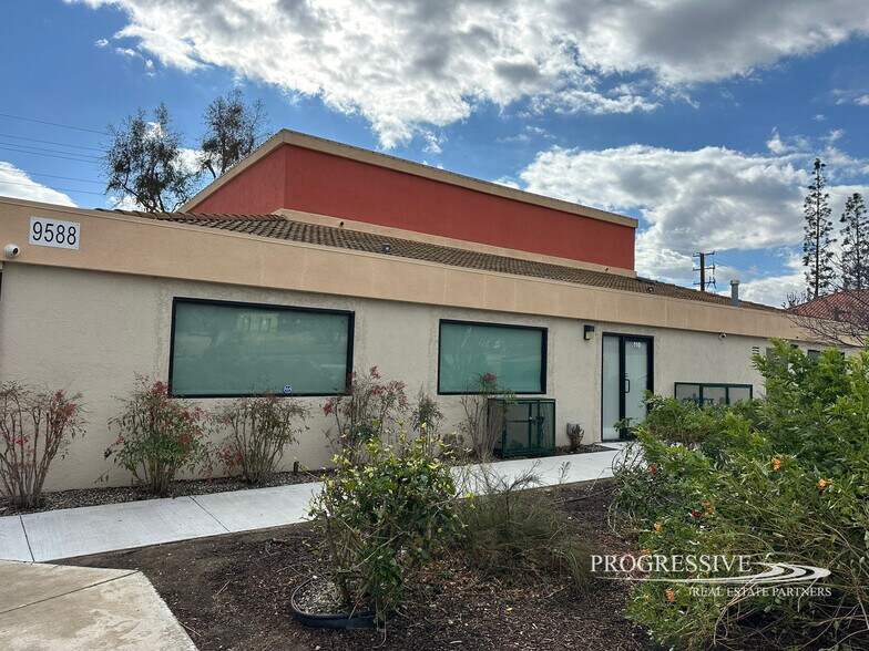 Primary Photo Of 9588 Baseline Rd, Rancho Cucamonga Storefront Retail Office For Lease