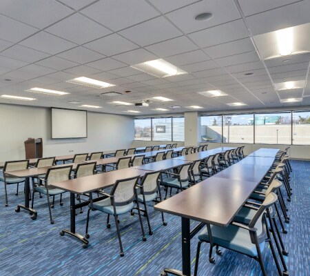 More Photos Of 17 W 110 22nd St, Oakbrook Terrace Office For Sale