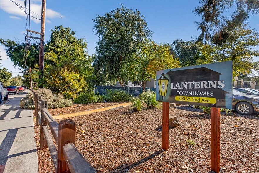 More Photos Of 703 W 2nd Ave, Chico Apartments For Sale