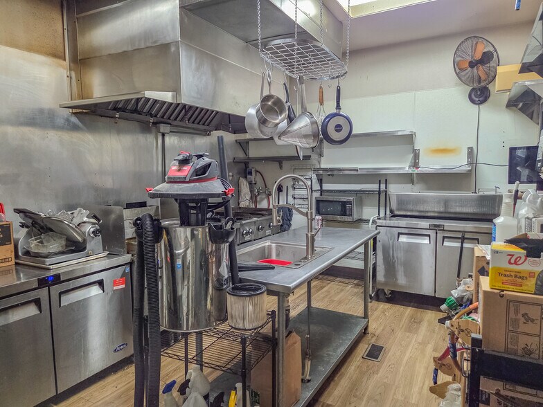 More Photos Of 644 Main St, Lebanon Storefront Retail Office For Sale