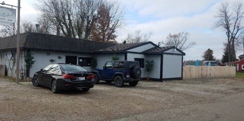 More Photos Of 13607 Shell Beach Rd NE, Thornville Bar For Sale