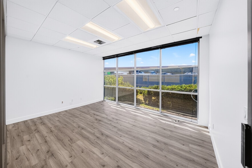 More Photos Of 18071 Fitch, Irvine Showroom For Sale