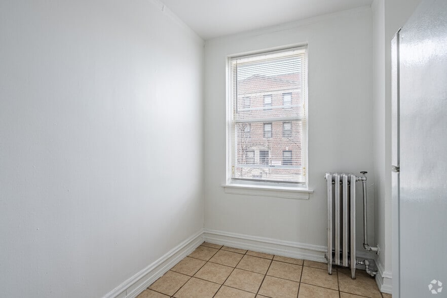 More Photos Of 5501 W Washington Blvd, Chicago Apartments For Sale