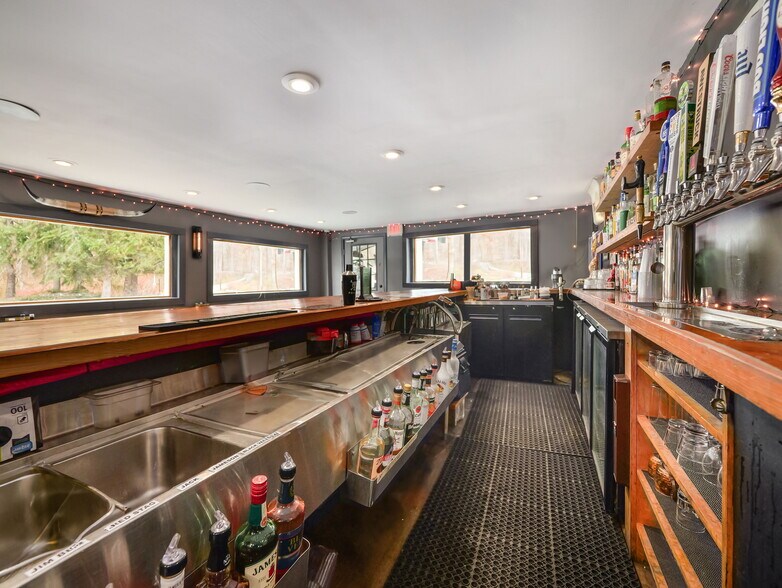 More Photos Of 553 County Road 94, Hankins Restaurant For Sale