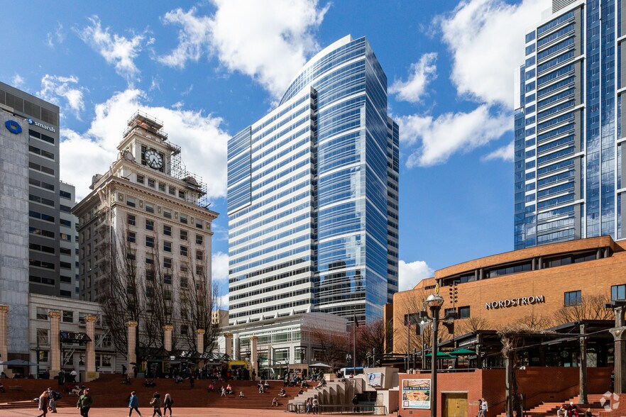 More Photos Of 805 SW Broadway, Portland Office For Lease