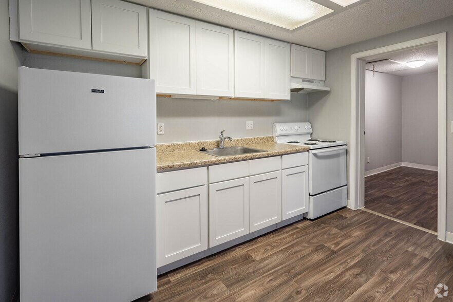 More Photos Of 965 Candlelight Blvd, Brooksville Apartments For Sale
