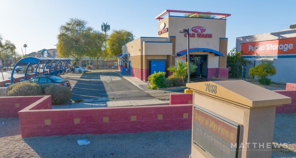 Primary Photo Of 7038 N 67th Ave, Glendale Carwash For Sale