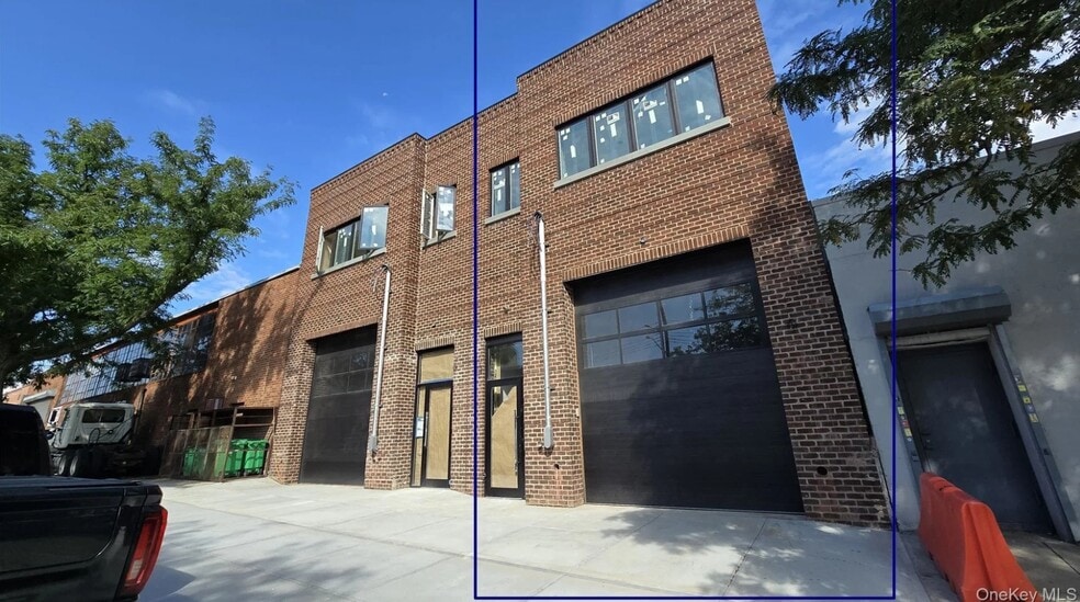Primary Photo Of 1826-1828 Steinway St, Astoria Warehouse For Sale