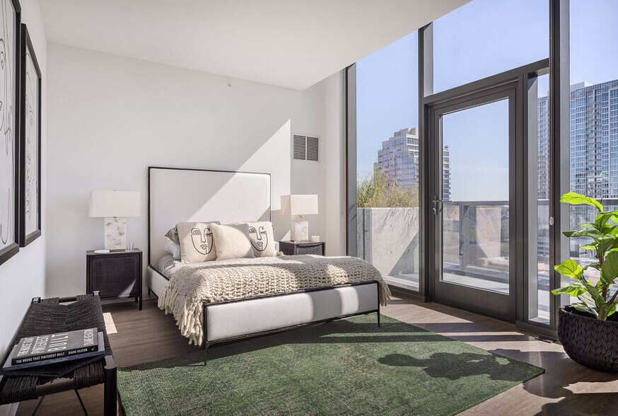 More Photos Of 1717 S Michigan Ave, Chicago Apartments For Lease