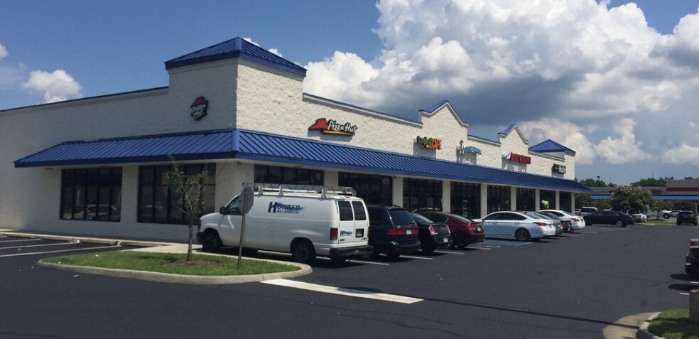 More Photos Of 4032 Victory Blvd, Portsmouth General Retail For Lease