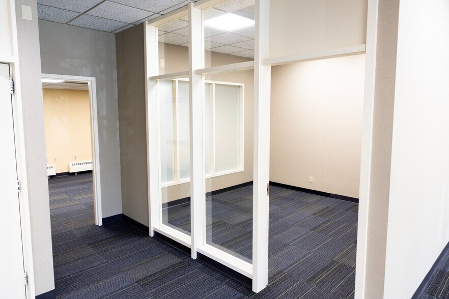 More Photos Of 2-6 N Main St, Wallingford Bank For Lease