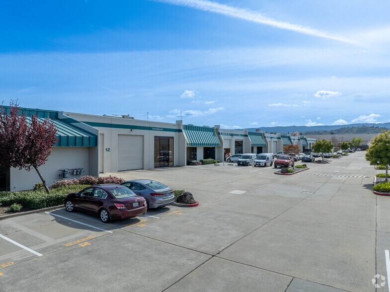 More Photos Of 1160 Industrial Rd, San Carlos Research And Development For Sale