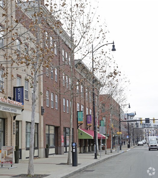 More Photos Of 2501-2557 E Carson St, Pittsburgh Apartments For Lease