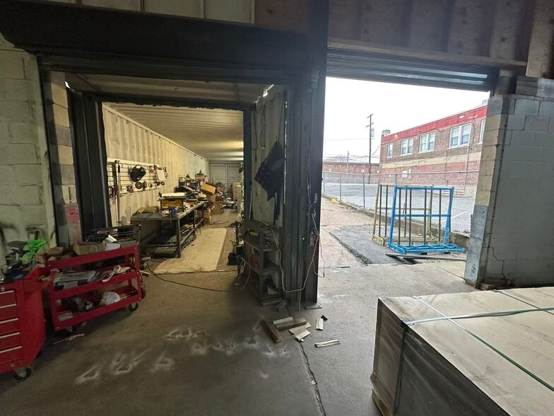 More Photos Of 648-658 E Erie Ave, Philadelphia Warehouse For Lease