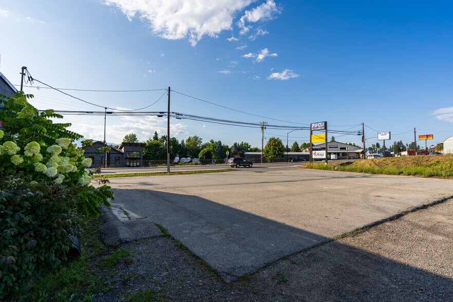 More Photos Of 6665 S Main St, Bonners Ferry Storefront Retail Office For Sale