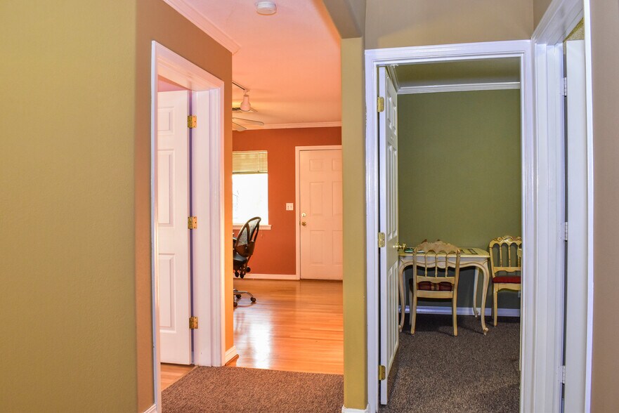 More Photos Of 1016 Court St, Medford Medical For Sale