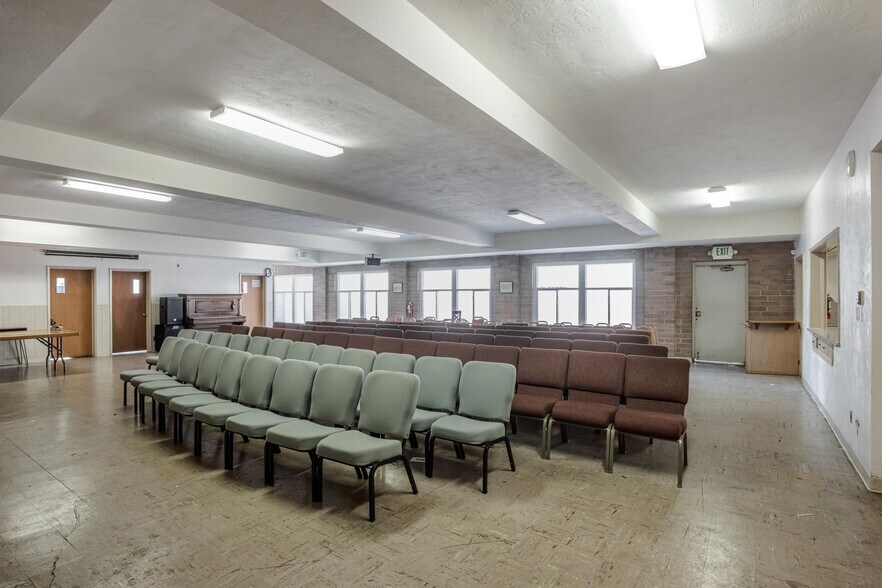 More Photos Of 4677 Tompkins Ave, Oakland Religious Facility For Sale