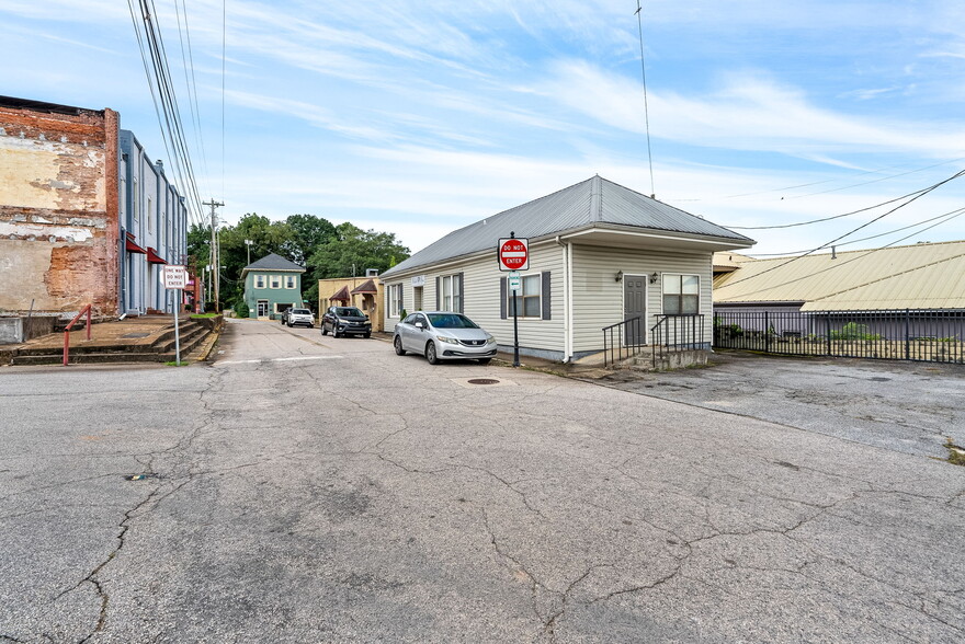 More Photos Of , Hogansville Unknown For Sale