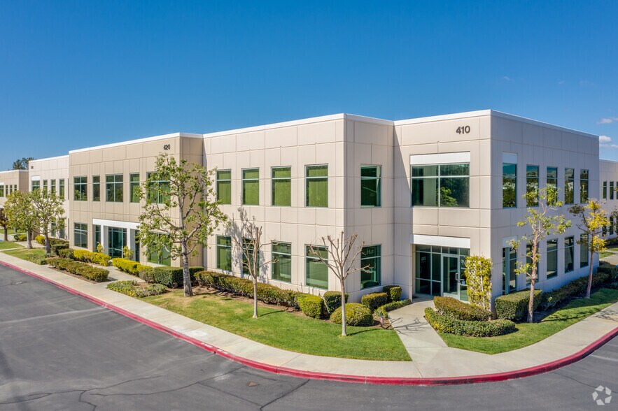 Primary Photo Of 420 Goddard, Irvine Warehouse For Lease