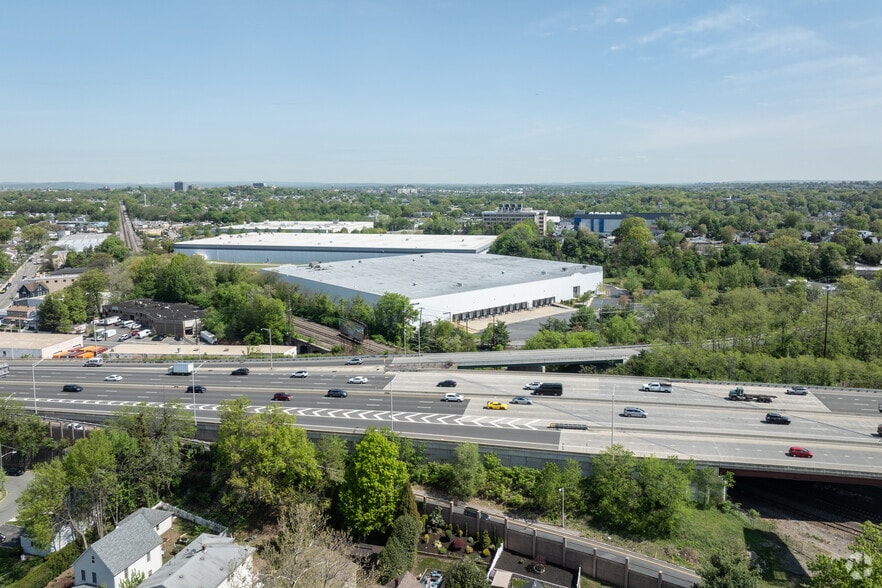 More Photos Of 261 River Rd, Clifton Distribution For Lease