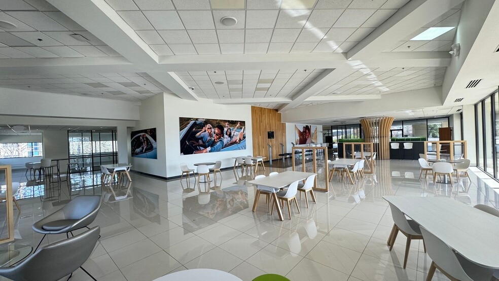 More Photos Of 1431 Cobb Pky SE, Marietta Auto Dealership For Sale