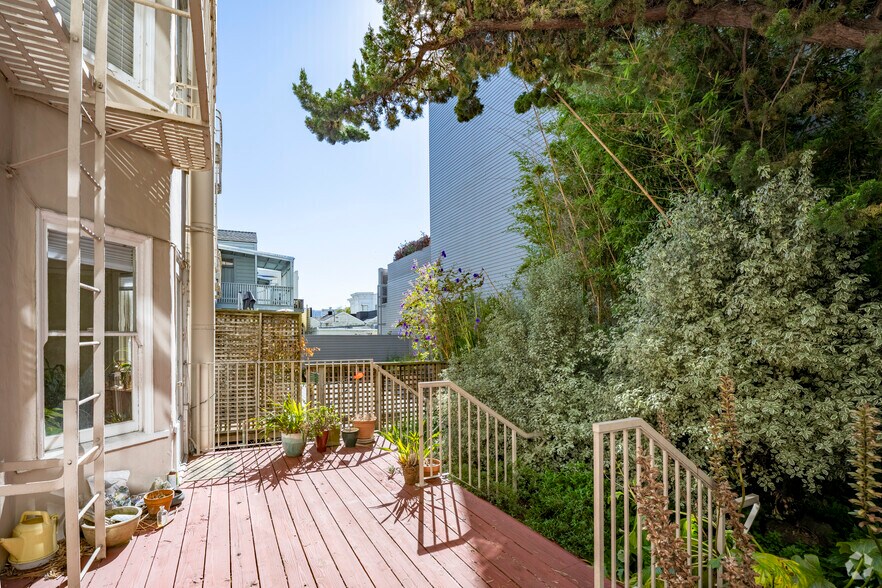 More Photos Of 1945-1947 Divisadero St, San Francisco Medical For Sale